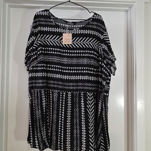 BloomChic Monochrome Geometric Print Blouse